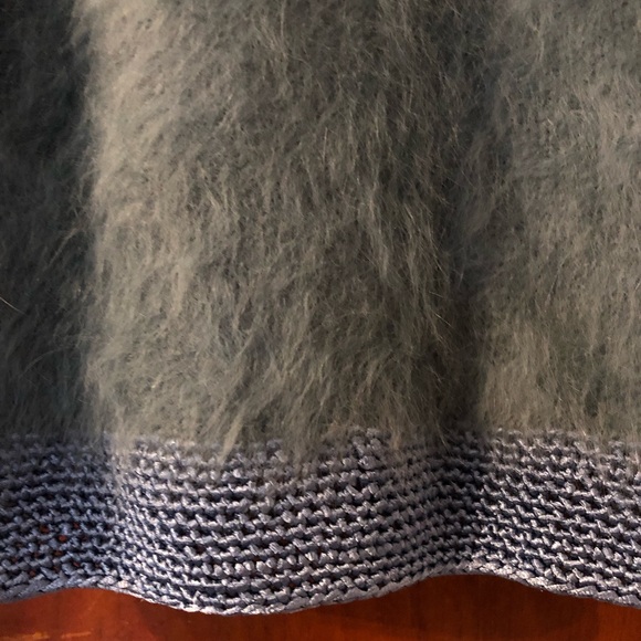 Vintage HandKnit Mohair-like Sweater - Picture 8 of 10